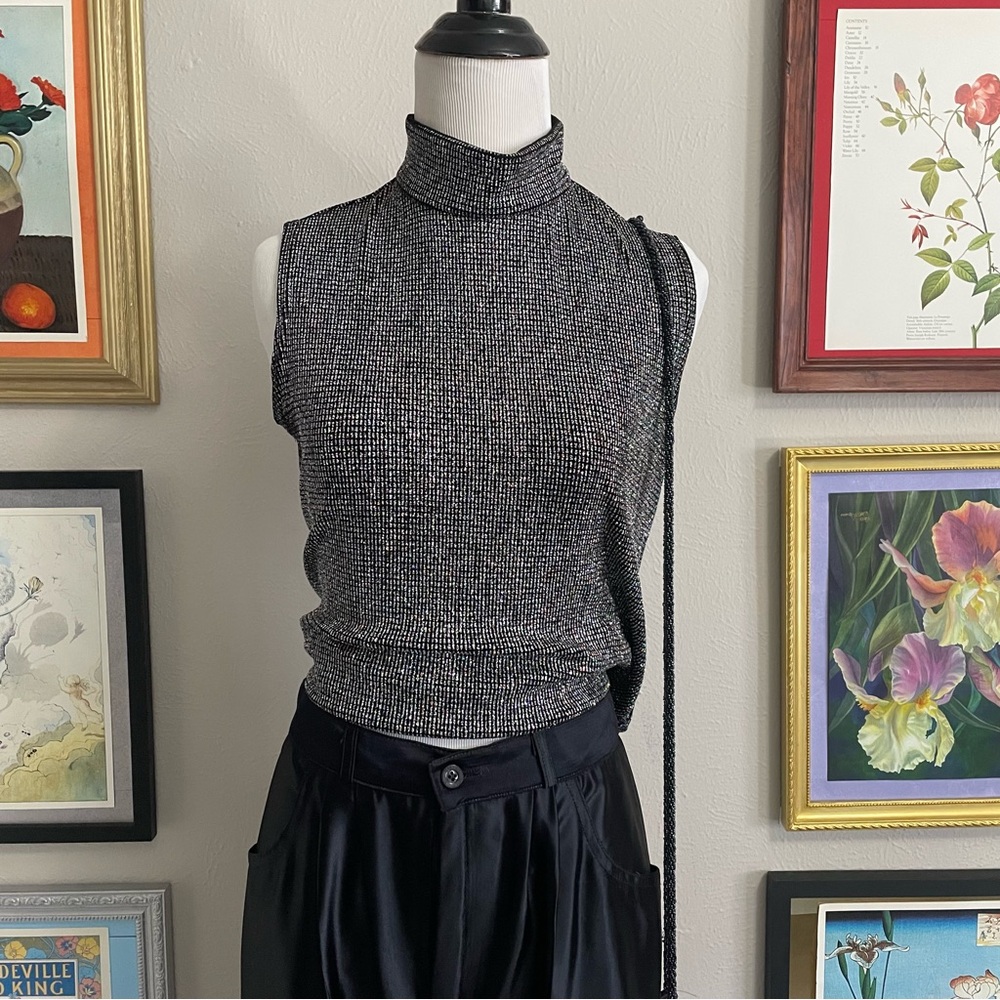 Vintage Sleeveless Metallic Knit Turtleneck Top - Black/Silver